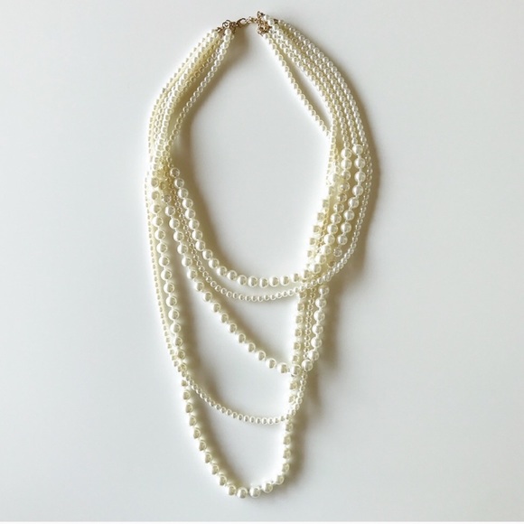 hwl boutique Jewelry - Pearl Statement Necklace
